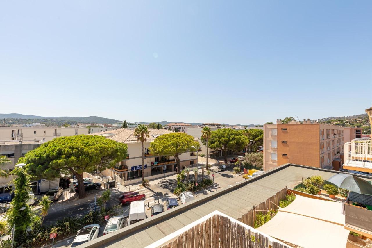 Le Blue Sea - Appt Classe 3 Etoiles A 650M De La Plage Le Lavandou Exterior foto